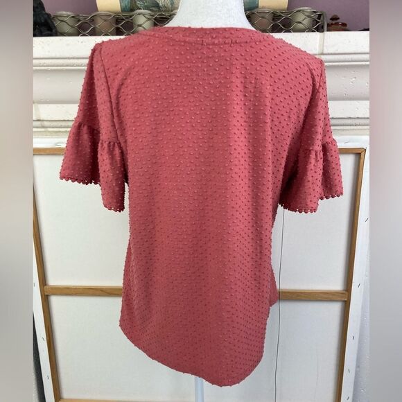 W5 beautiful Swiss dot top w/flounced sleeves w/dot crochet lace trim - Picture 2 of 6